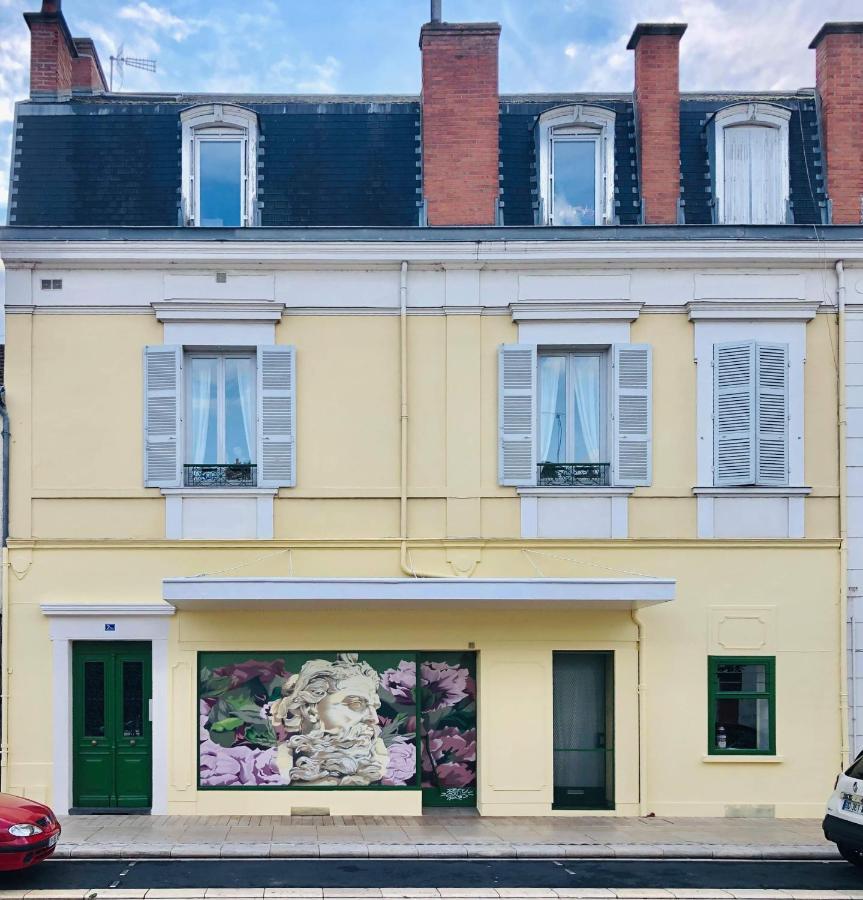 Le Massilia Comble Vichy Buitenkant foto